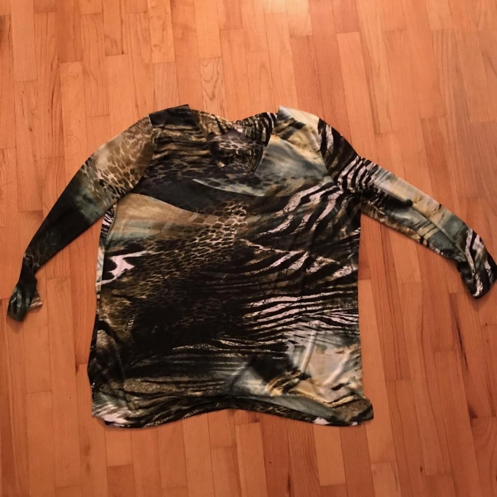 Susan Graver long sleeve blouse